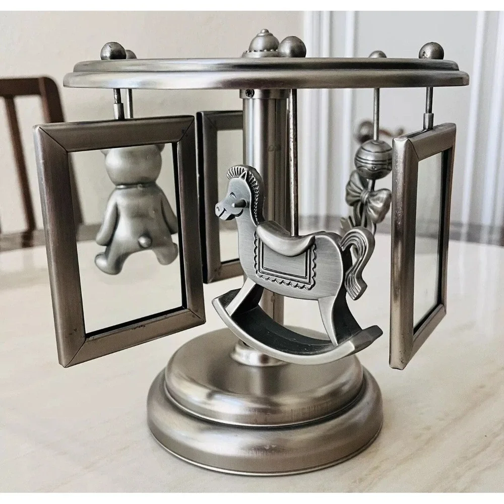 Picture Frame Baby Musical Lullaby Wind Up‎ Frame Go Round Holds 3 2